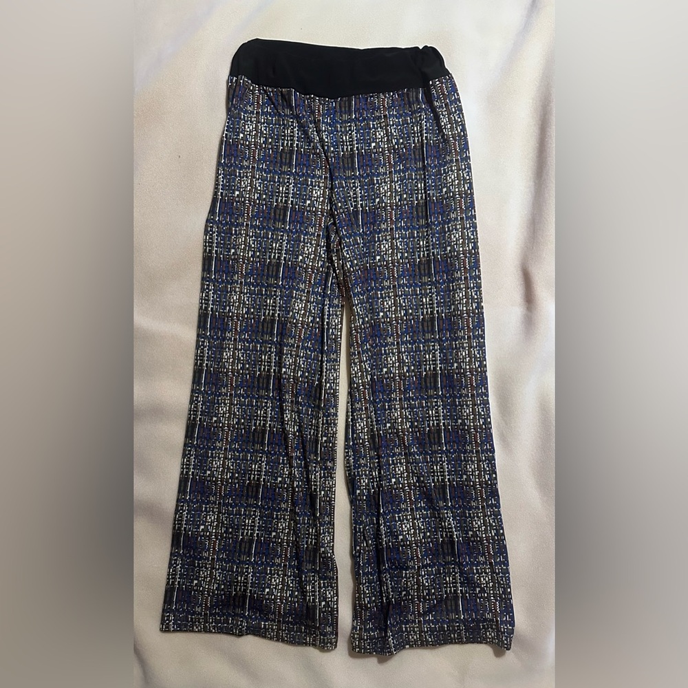 #490Chic Blue, Olive Green and Black Patterned Palazzo Pants. Size Large
